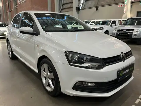 Volkswagen Polo Vivo 1.6 HIGHLINE (5DR)