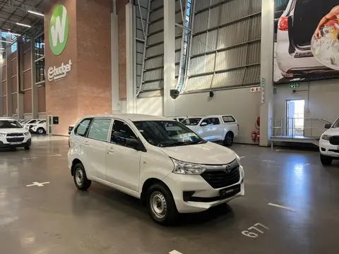 Toyota Avanza 1.3 F/C P/V