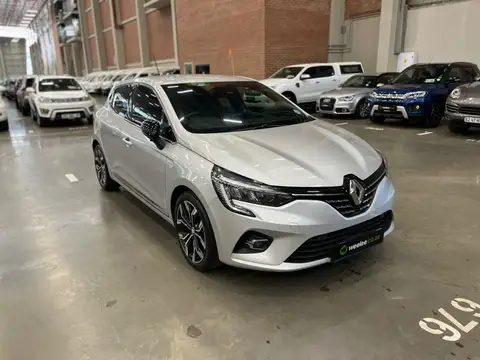 Renault Clio V 1.0T INTENS