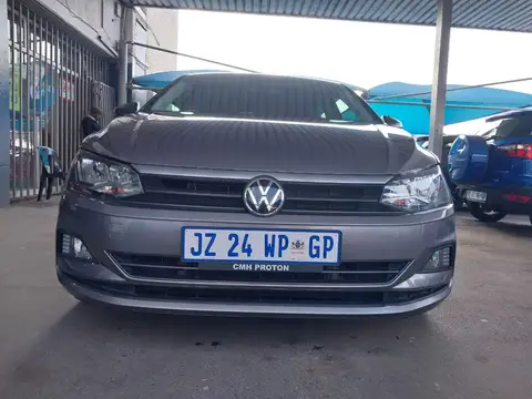 Volkswagen Polo 10