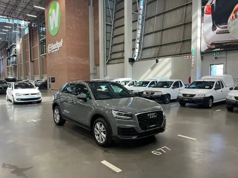 Audi Q2 1.0T FSI STRONIC (30 TFSI)