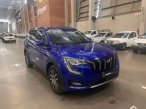 Mahindra XUV500 2.0 AX7 A/T (7 SEATER)
