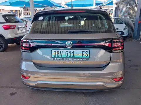 Volkswagen T‑Cross 1.0 R-LINE