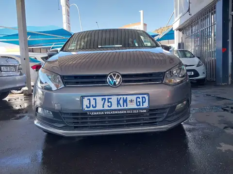 Volkswagen Polo 1.4 COMFORT LINE