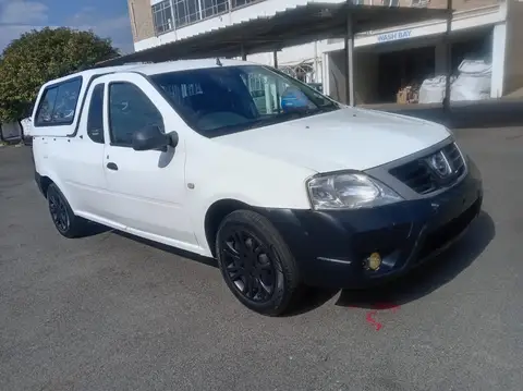 Nissan NP200 1.6 CANOPY