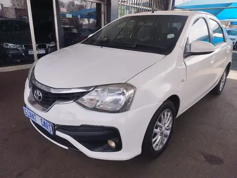 Toyota Etios 1.5 Manual Seadn