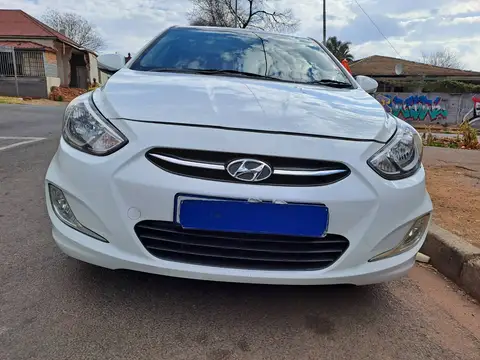 Hyundai Accent Fluid