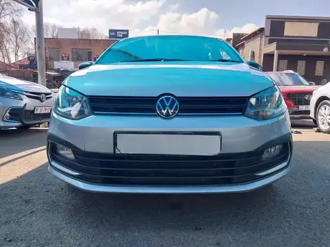 Volkswagen Polo Vivo 1.4 HACH BACK