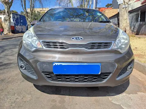 Kia Rio Ls