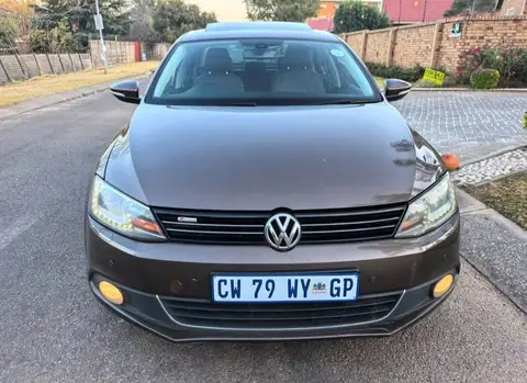 Volkswagen Jetta VI 1.4 TSI