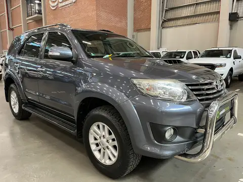 Toyota Fortuner 2.5D-4D RB