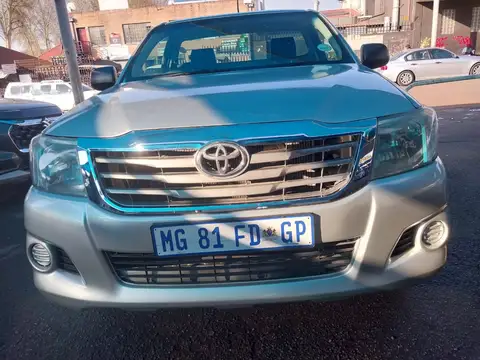 Toyota Hilux Single Cab VVTi S 2.0