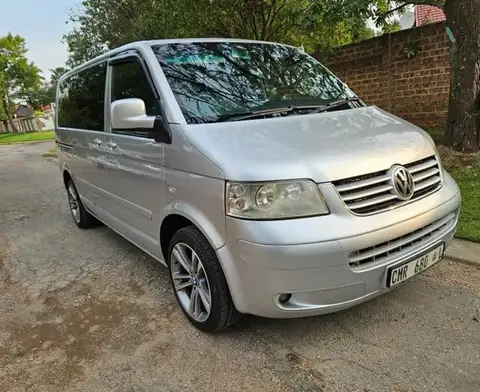 Volkswagen Caravelle T5