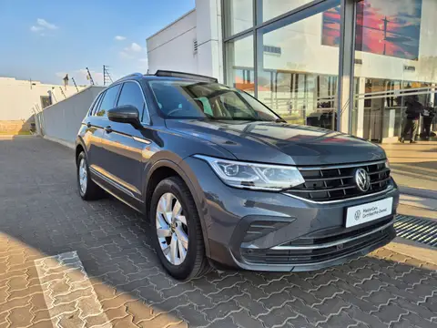 Volkswagen Tiguan 1.4 TSI LIFE DSG