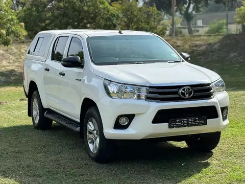 Toyota Hilux 2.4 GD-6 D/C