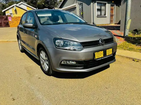 Volkswagen Polo Vivo 1.4 Comfortline 