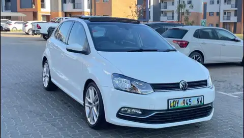 Volkswagen Polo 1.2 TSi HIGHLINE DSG