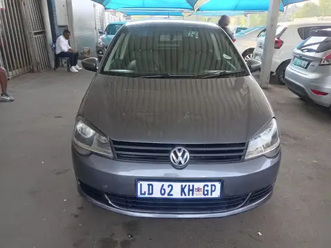 Volkswagen Polo Vivo 1.4 sedan