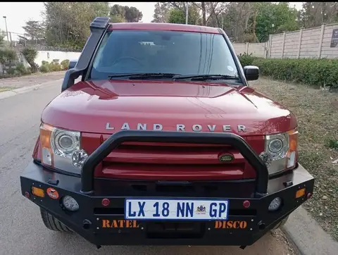 Land Rover Discovery 3 V8 HSE 