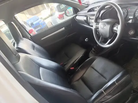 Toyota Hilux Single Cab GD-6 RB SR 2.4