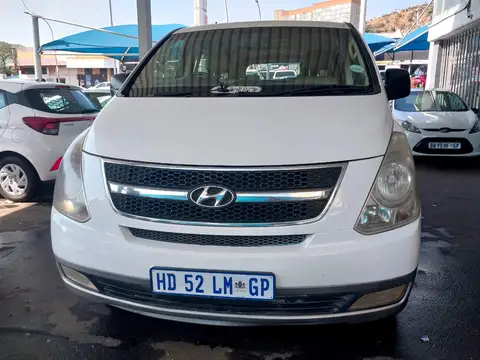 Hyundai H-1 VAN 2.4 7-SEATER