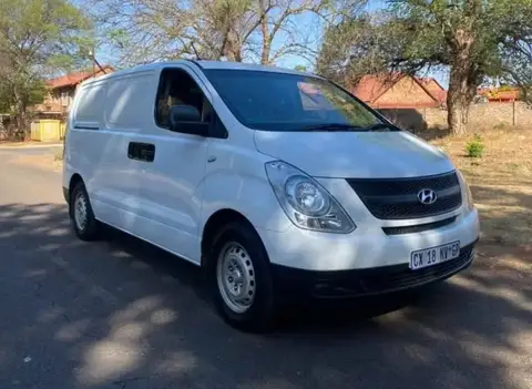 Hyundai H-1 VAN