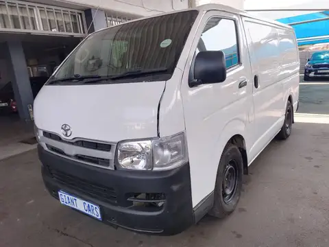Toyota Quantum 2.7vvti panel van