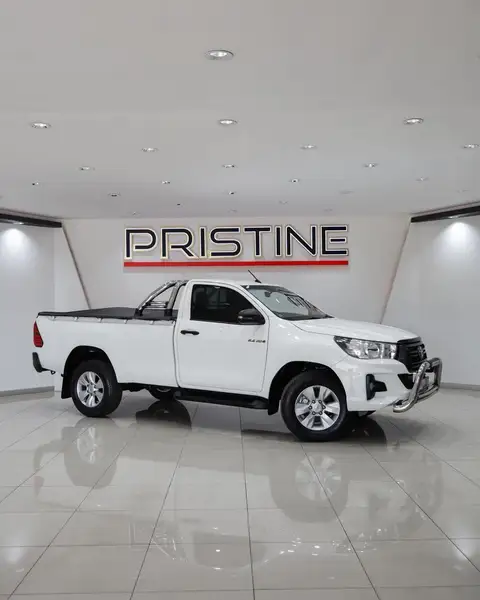 Toyota Hilux 2.4GD-6 SRX