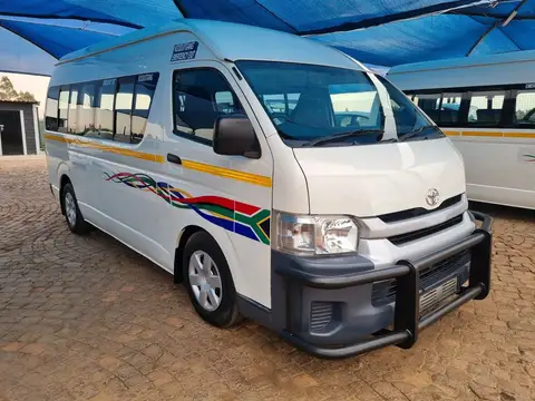 Toyota Quantum 2.5 D-4D Sesfikile 16-seat