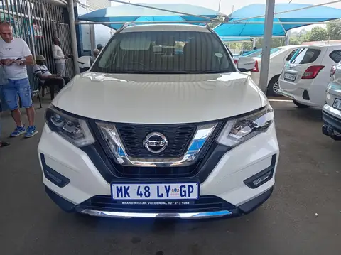 Nissan X-Trail 2.5 Acenta  cvt