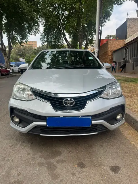 Toyota Etios Sprint