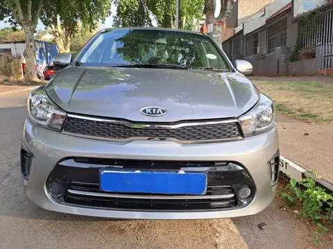 Kia Pegas LX