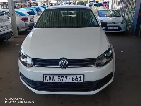 Volkswagen Polo Vivo 1.4 Hatchback 