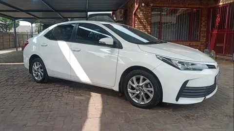 Toyota Corolla 1.8 Quest Prestige CVT