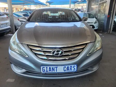 Hyundai Sonata 2.0 Automatic