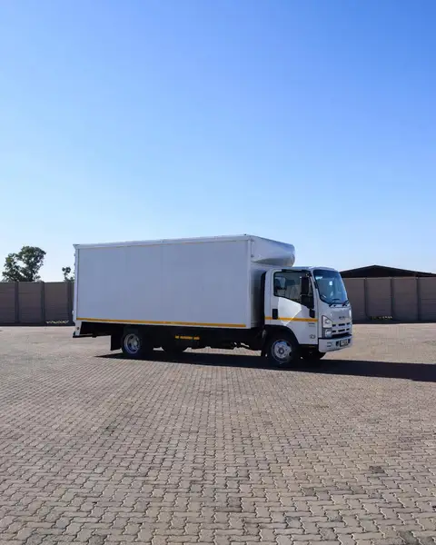 Isuzu NQR  500 AMT VOLUME BODY TRUCK
