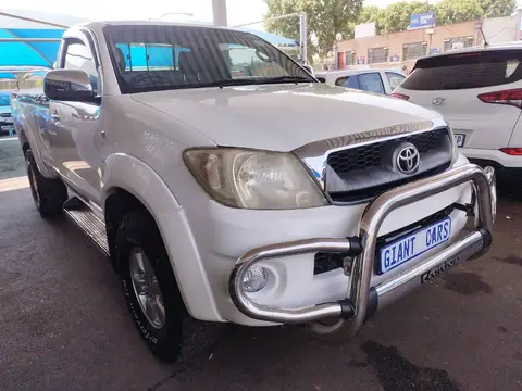 Toyota Hilux Single Cab VVTi RB S