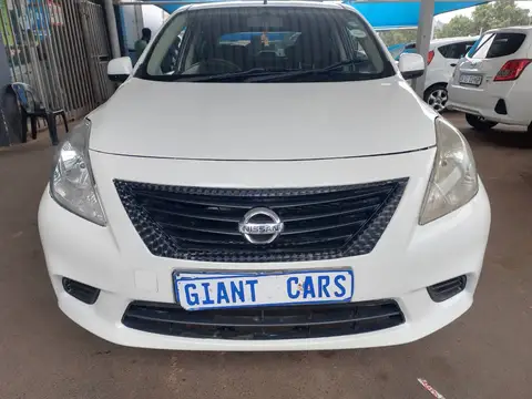 Nissan Almera 1.5 Manual