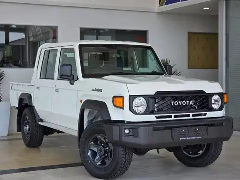 Toyota Land Cruiser 79 2.8GD-6 Double Cab