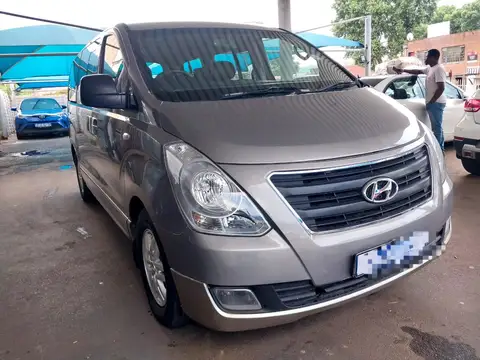 Hyundai H-1 VAN 2.5