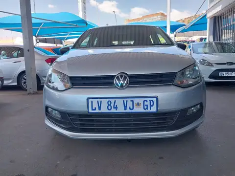 Volkswagen Polo Vivo 1.4 HATCH BACK