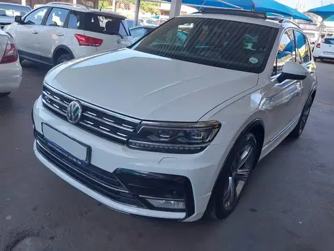 Volkswagen Tiguan 1.4 R-line 