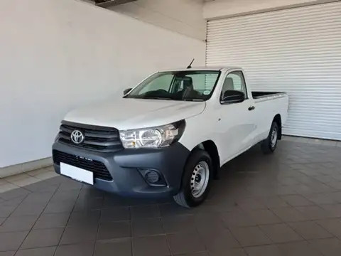 Toyota Hilux 2.0 VVTi Aircon Single Cab