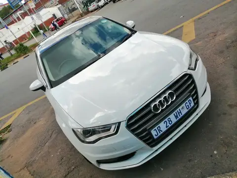 Audi A3 1.4 T FSi SE S-tronic Sedan