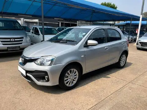 Toyota Etios hatch 1.5 Sprint