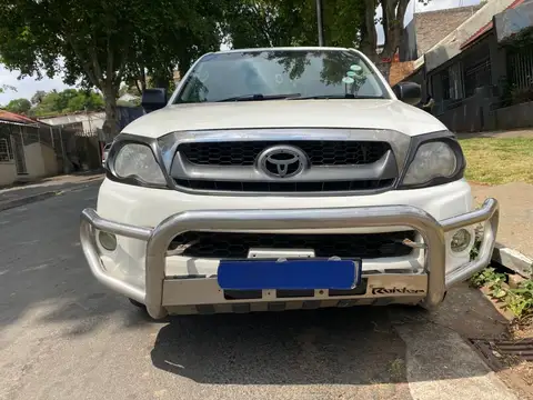 Toyota Hilux Double Cab Raider 4x4