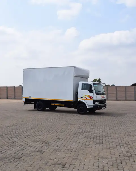 Tata 207  LPT 813 EX2 VOLUME BODY 