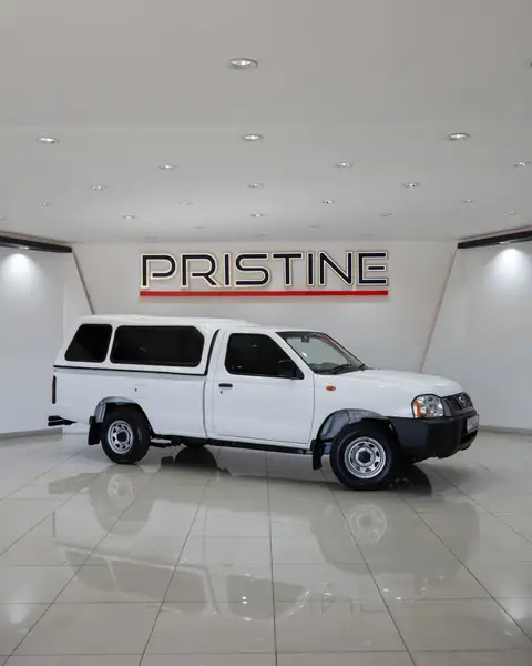 Nissan NP300 Hardbody 2.0