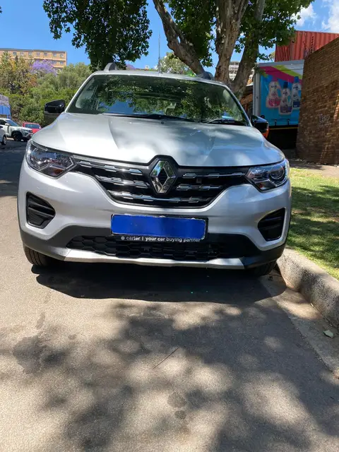 Renault Triber Energy 