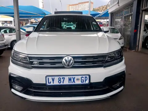 Volkswagen Tiguan 2.0 tdi  R-line